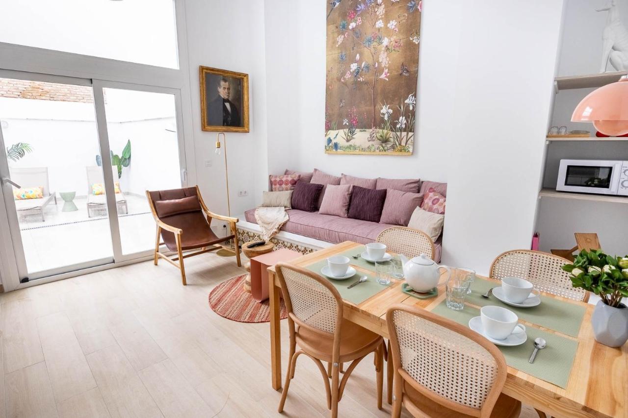 Ferienwohnung Pop Art Historia De Conde Negro Con Patio Privado Sevilla Exterior foto
