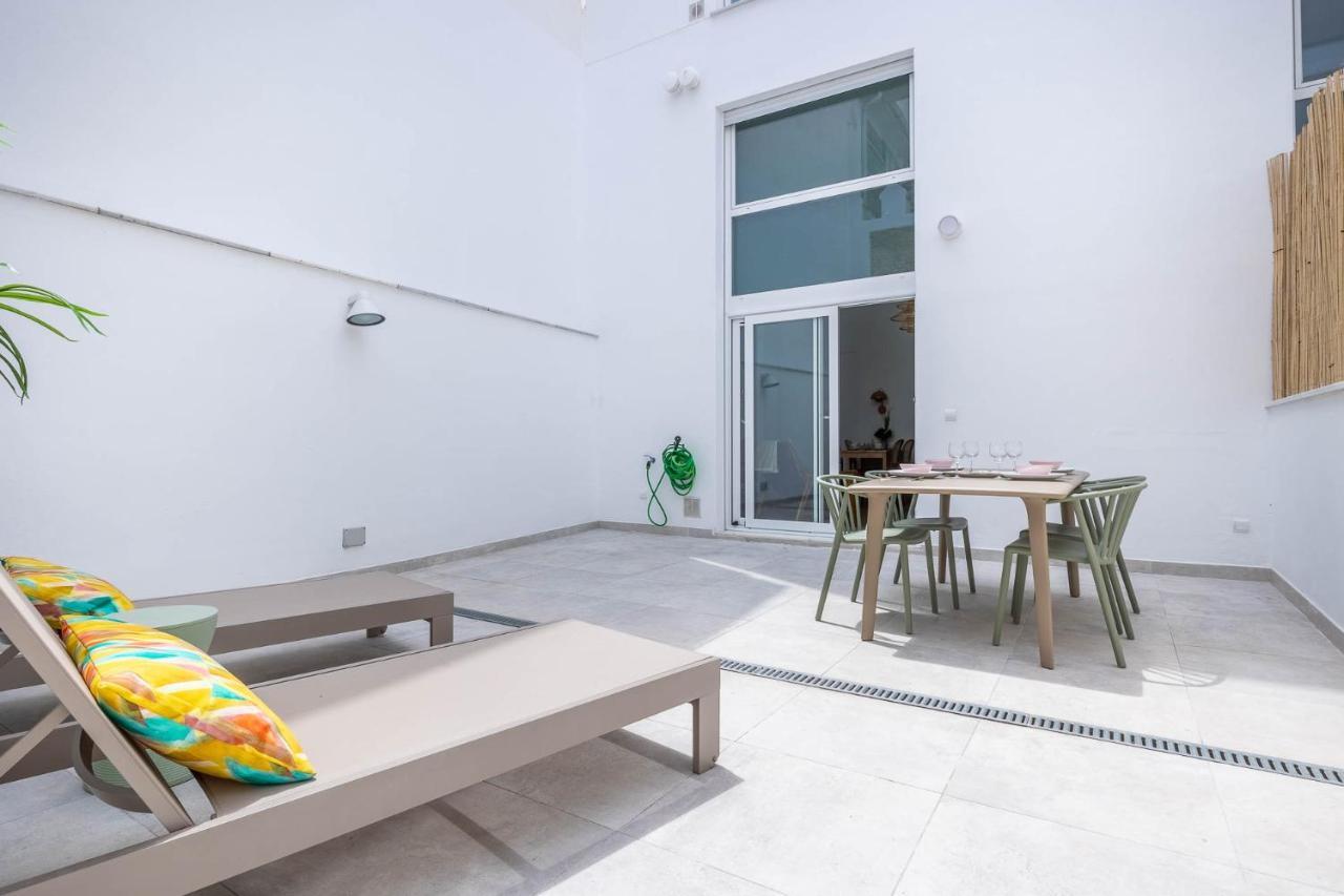 Ferienwohnung Pop Art Historia De Conde Negro Con Patio Privado Sevilla Exterior foto